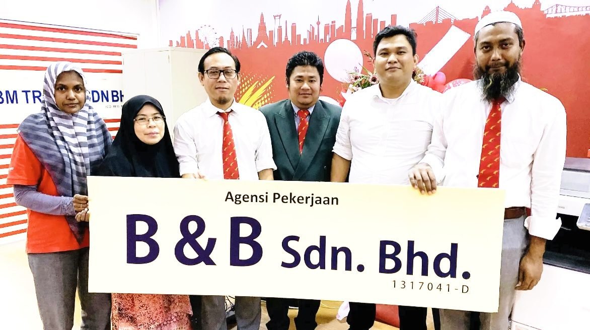 Agensi Pekerjaan B&B Sdn. Bhd. — The full leadership team together
